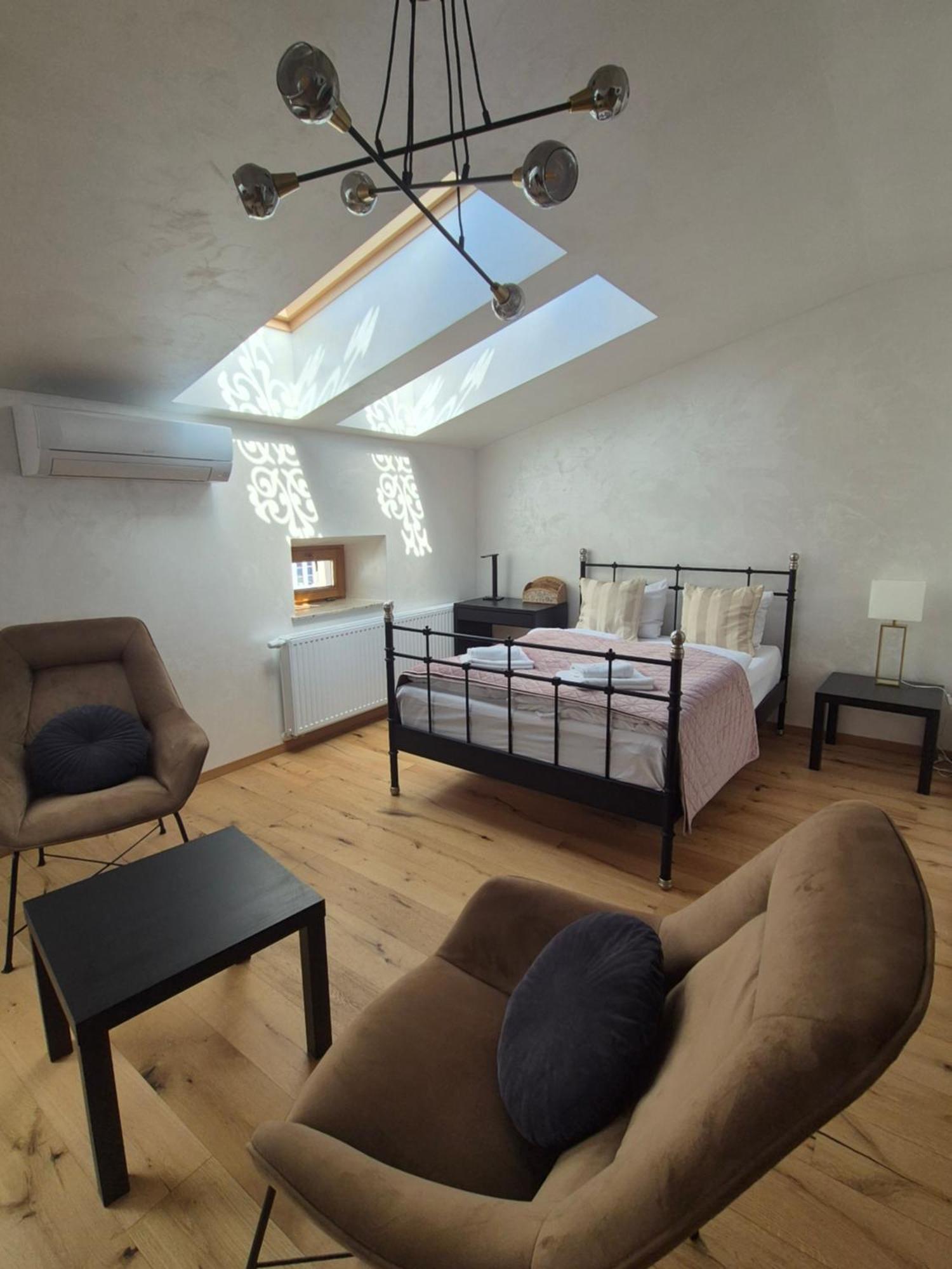 Aparthotel Miodowa 25 كراكوفيا المظهر الخارجي الصورة