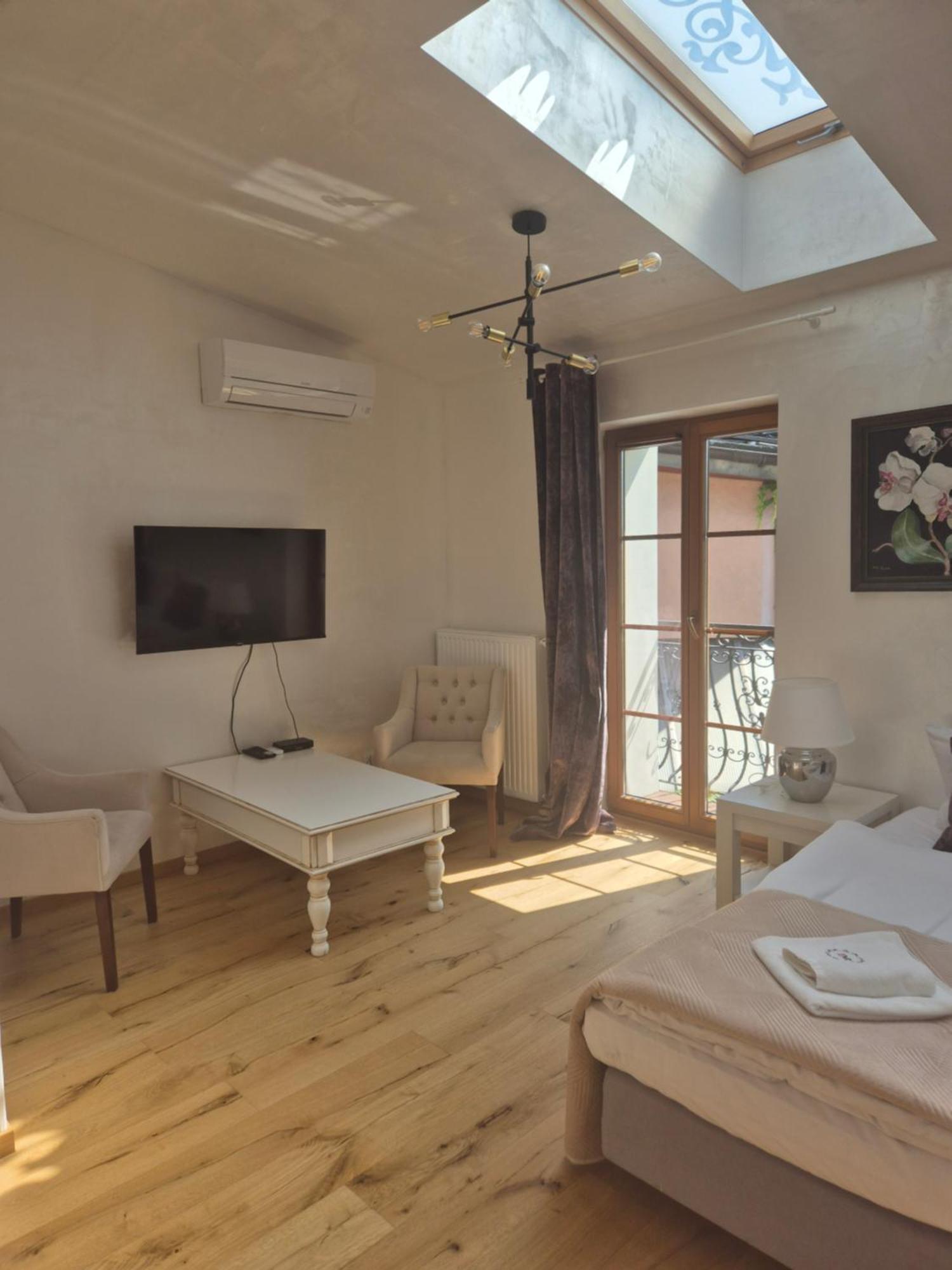 Aparthotel Miodowa 25 كراكوفيا المظهر الخارجي الصورة